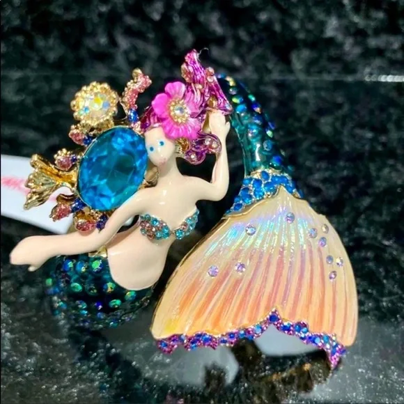 New Betsey Johnson Mermaid Hinged Bangle Bracelet - Picture 7 of 14